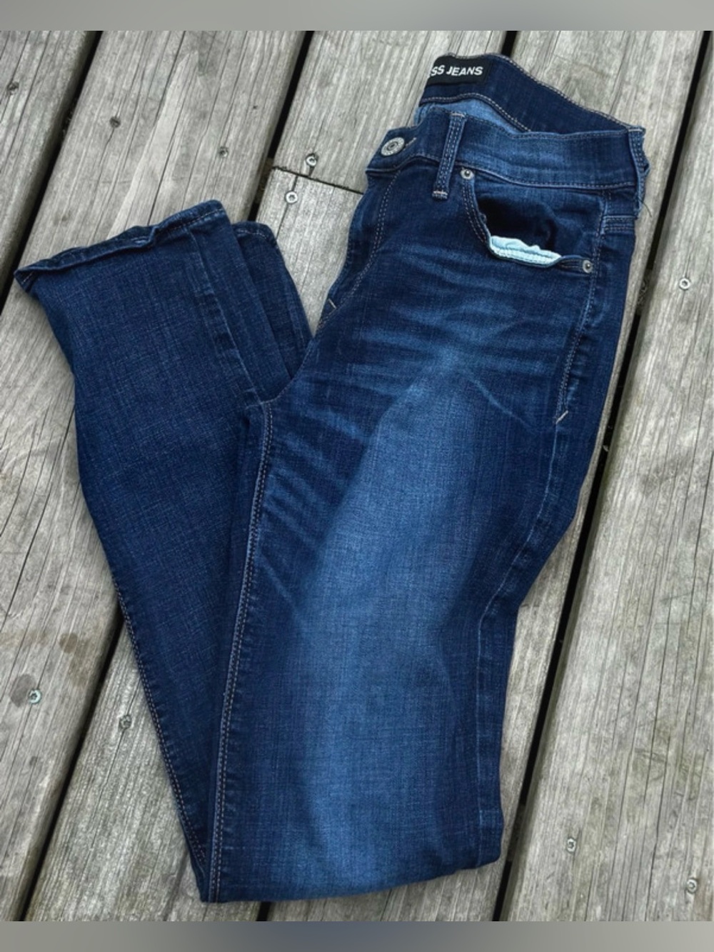 Express Jeans Skinny Mid Rise Fit Dark Wash Jeans
Size 6